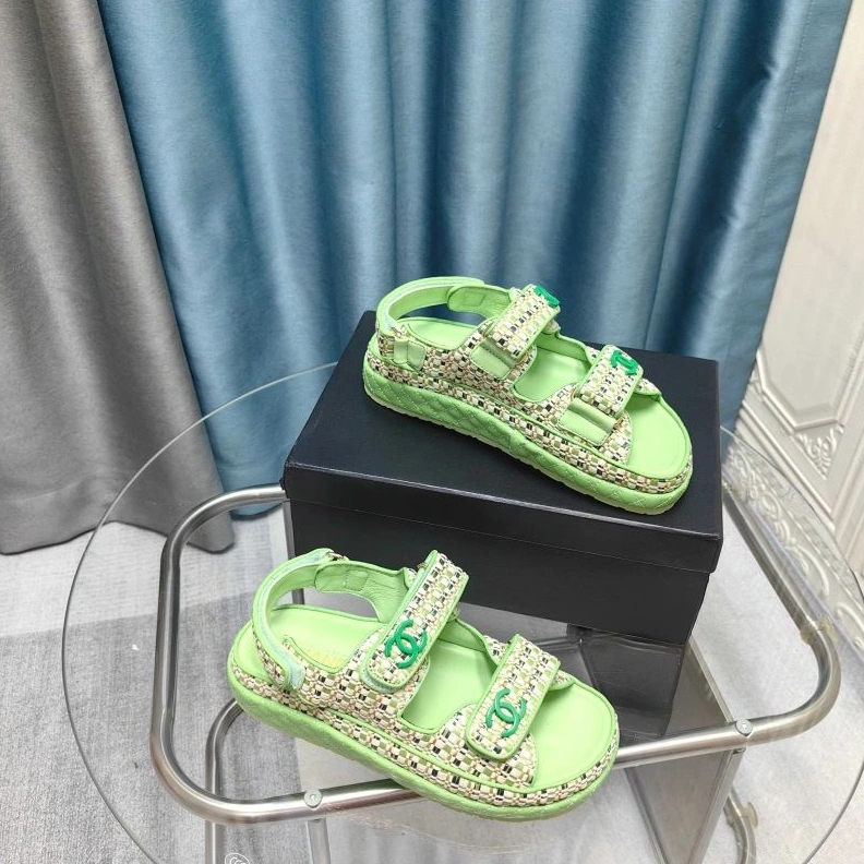 NewStyle Chxnxl Sandals 122882