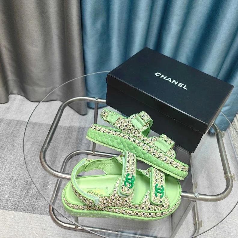 NewStyle Chxnxl Sandals 122882