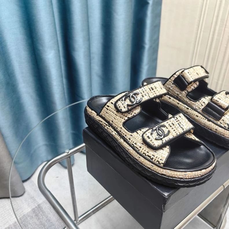 EyeCatching Chxnxl Sandals 122864