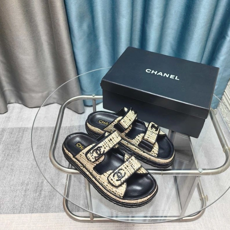 EyeCatching Chxnxl Sandals 122864