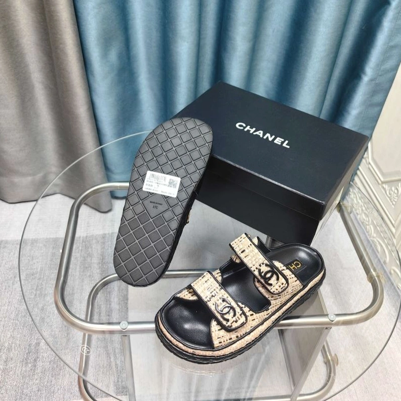 EyeCatching Chxnxl Sandals 122864