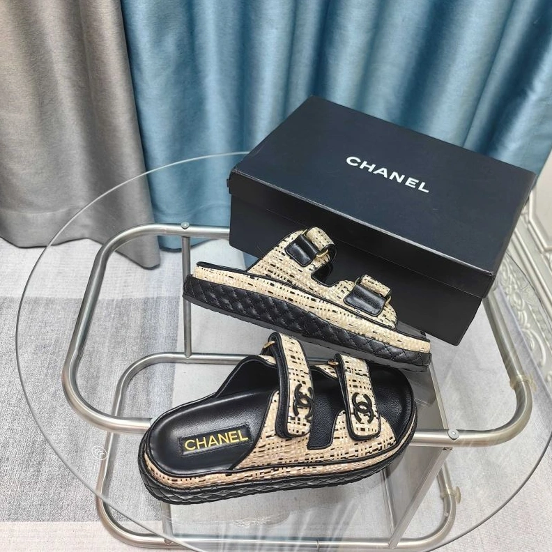 EyeCatching Chxnxl Sandals 122864