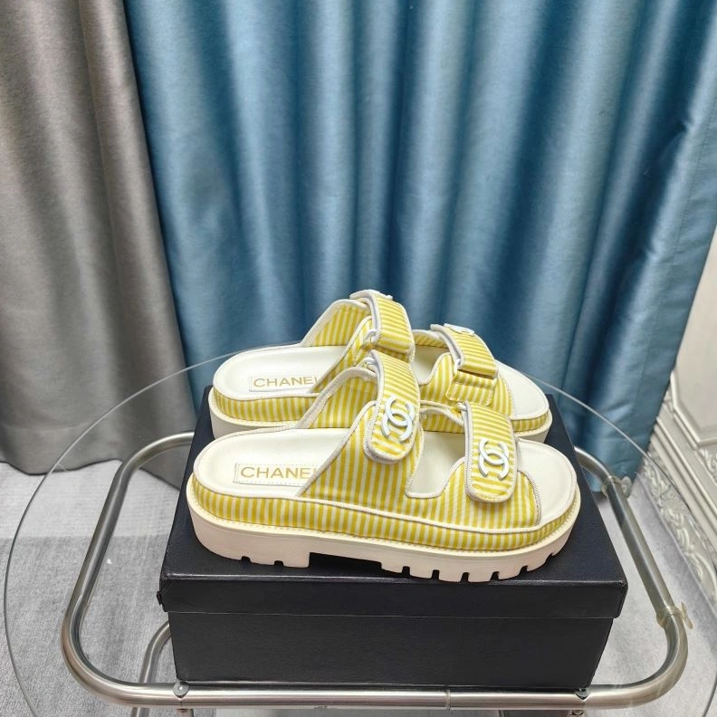 Lightweight Chxnxl Sandals 122851