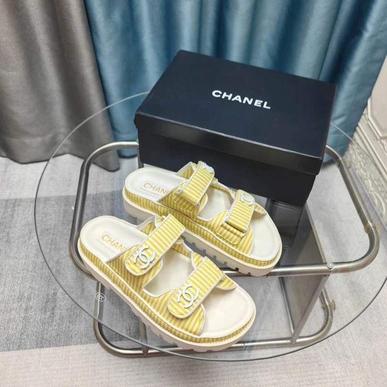 Lightweight Chxnxl Sandals 122851
