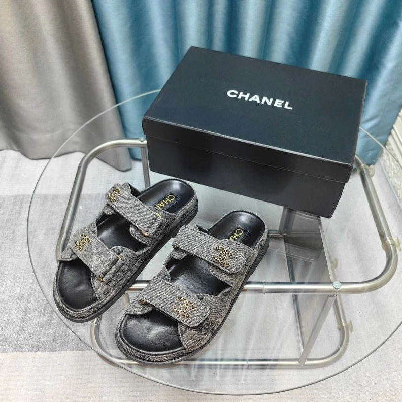 Chxnxl Slippers Compact 122414