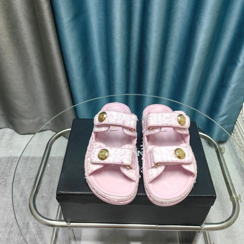Elegant Chxnxl Slippers 122420