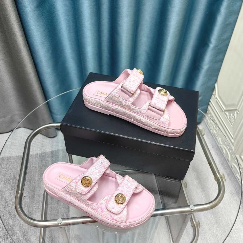 Elegant Chxnxl Slippers 122420