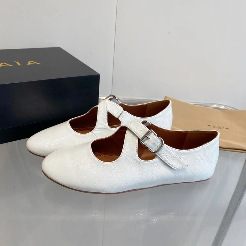 Othxr flat shoes ModernLook 213316