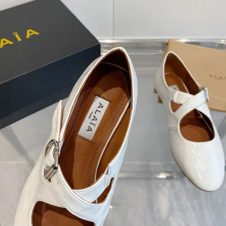 Othxr flat shoes ModernLook 213316