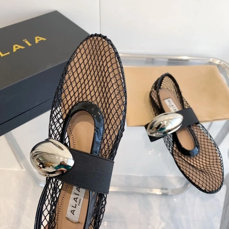 Othxr flat shoes Practical 213248