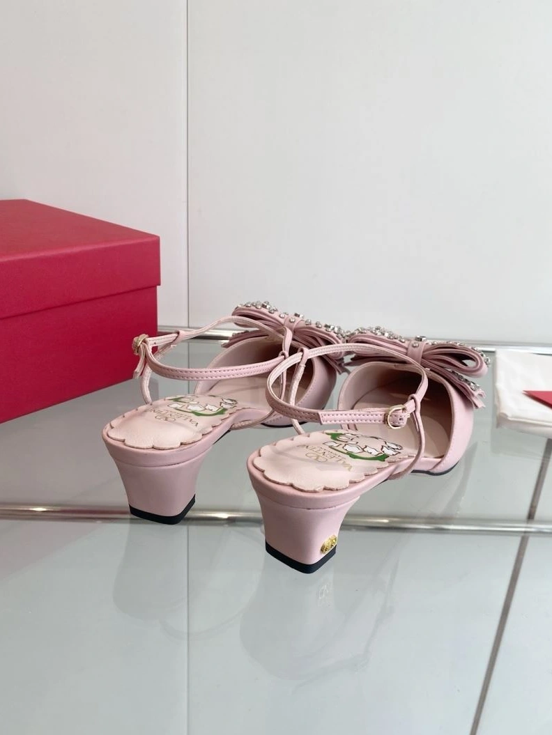 AllSeason Vxlxntino Sandals 230063