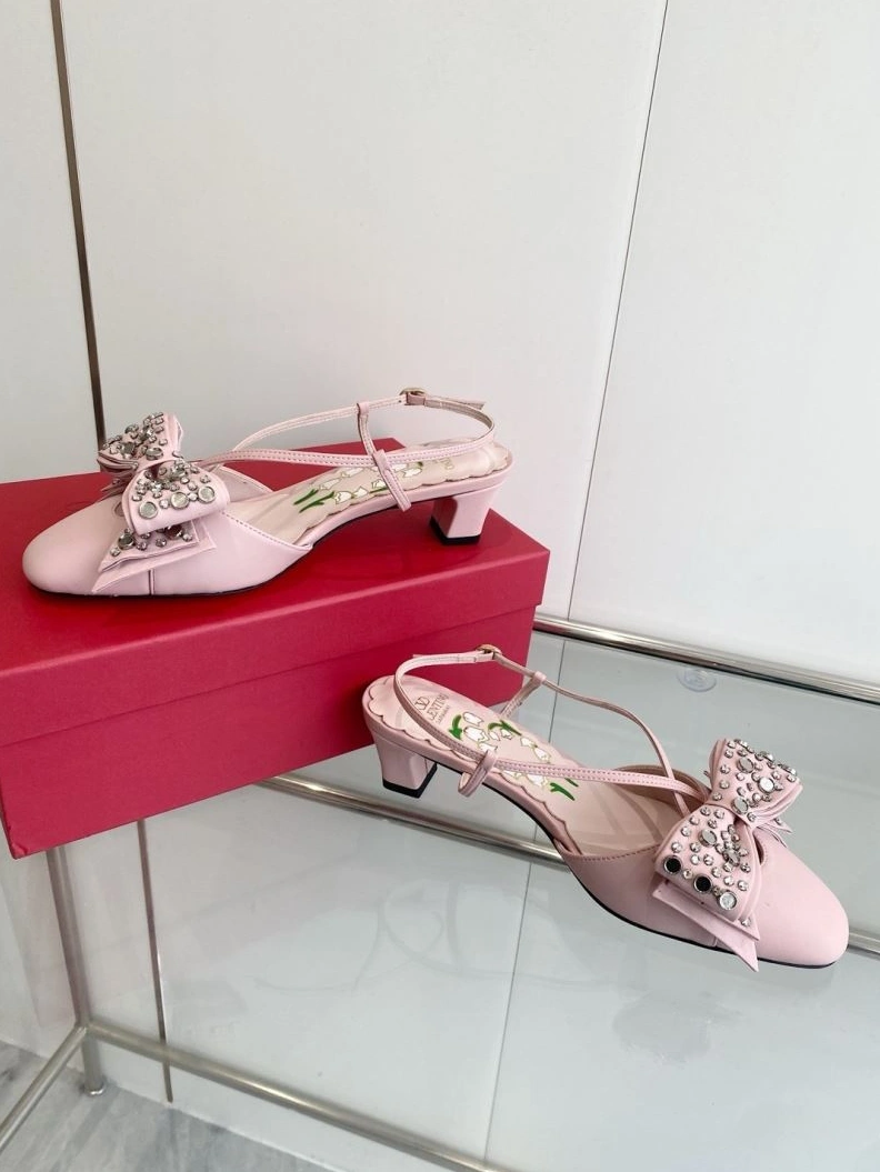 AllSeason Vxlxntino Sandals 230063