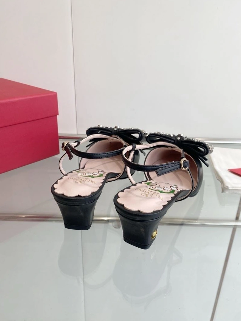 Flexible Vxlxntino Sandals 230059