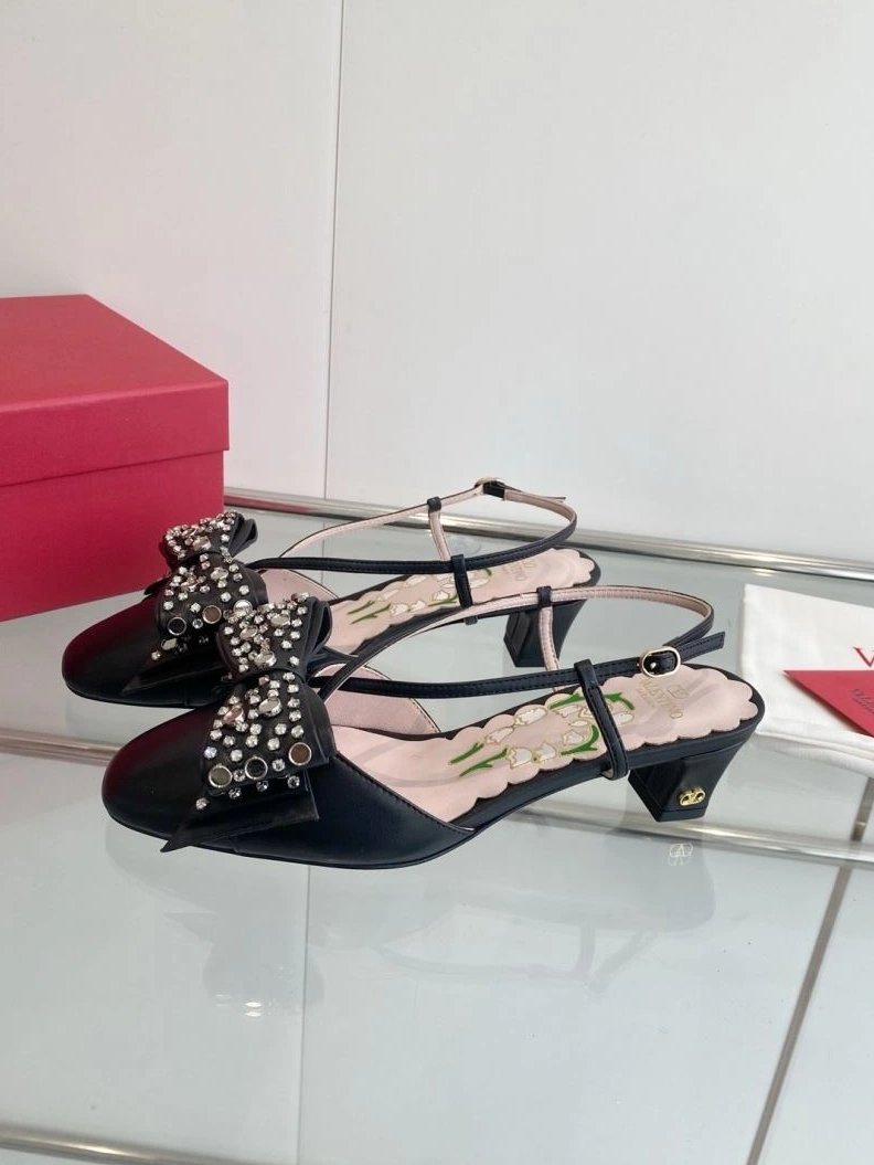 Flexible Vxlxntino Sandals 230059