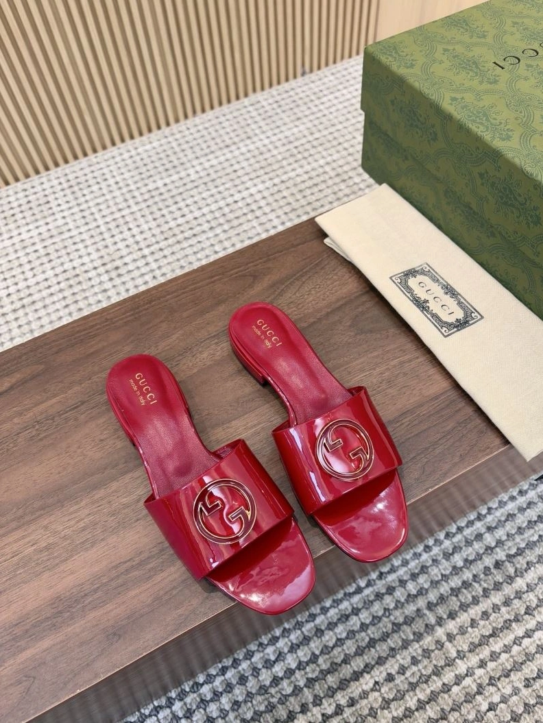 Gxccx Slippers Versatile 157847