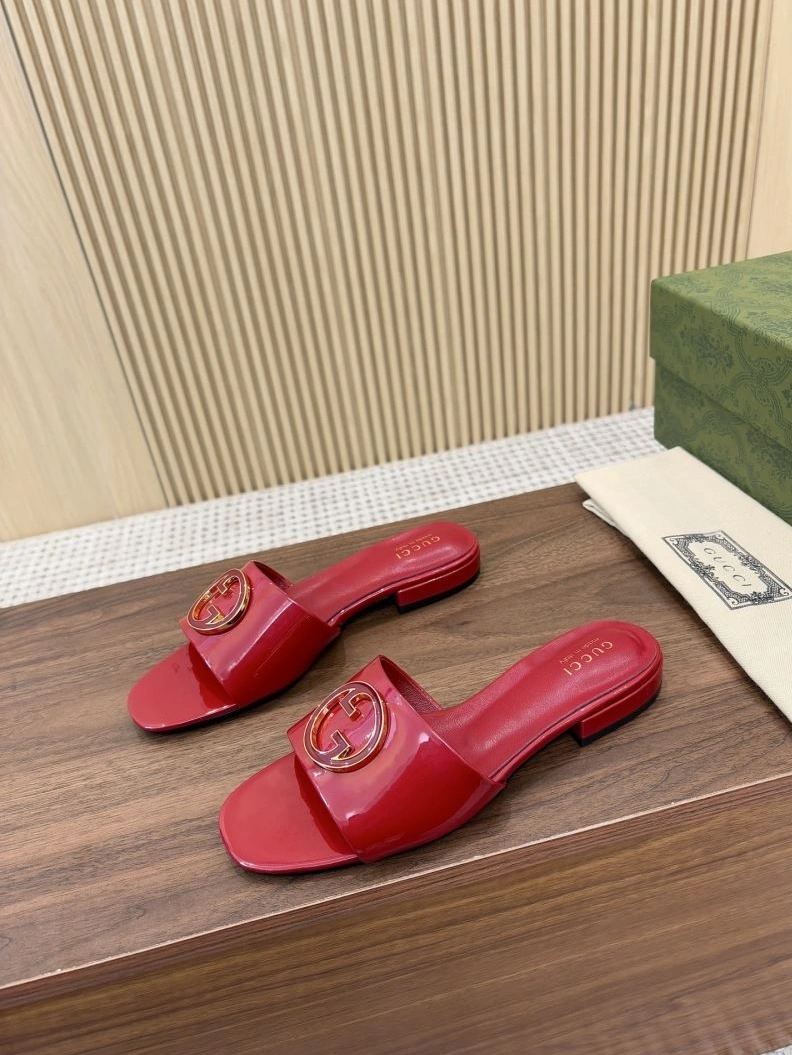 Gxccx Slippers Versatile 157847