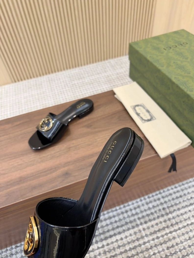 Practical Gxccx Slippers 157846