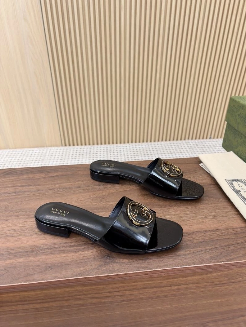 Practical Gxccx Slippers 157846