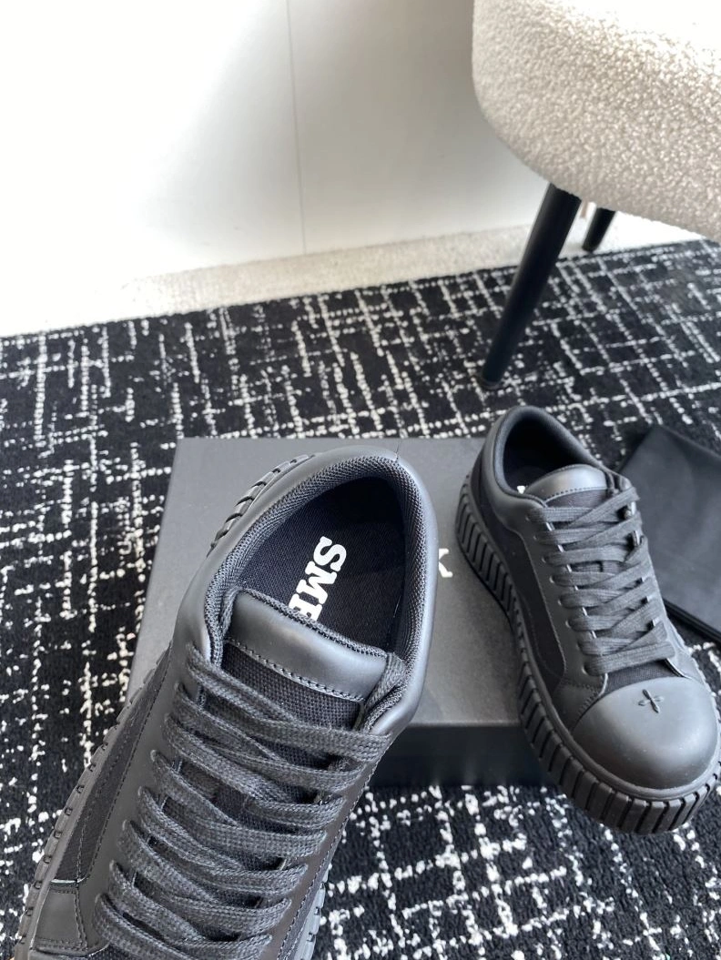 Versatile Othxr Sneakers 213060