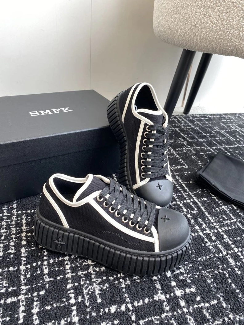 Lightweight Othxr Sneakers 213059