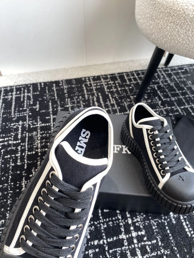 Lightweight Othxr Sneakers 213059