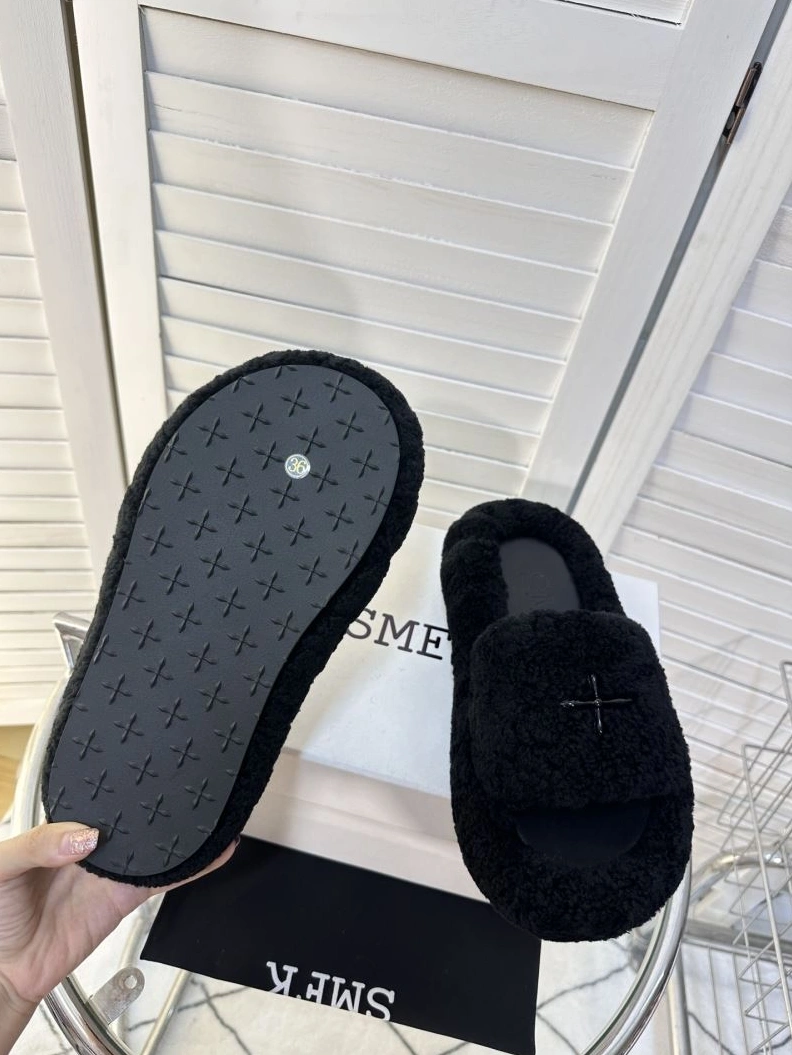 Othxr Slippers Affordable 213150