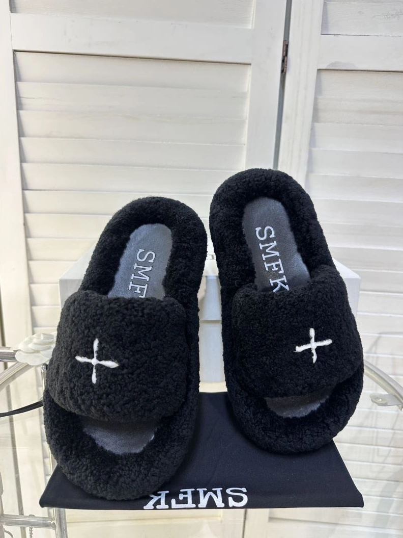 Functional Othxr Slippers 213146