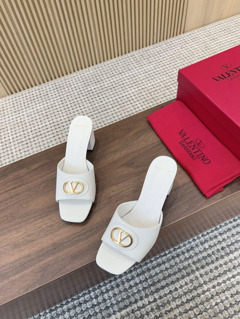Practical Vxlxntino Slippers 230050
