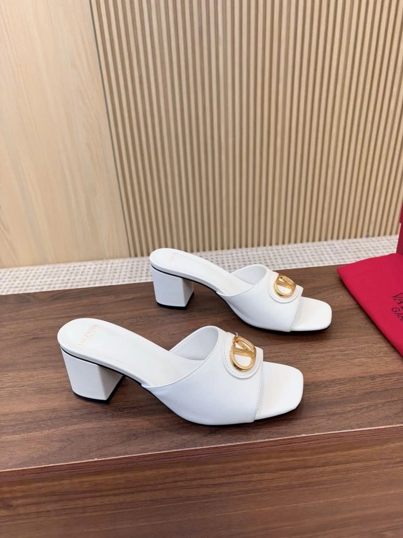 Practical Vxlxntino Slippers 230050