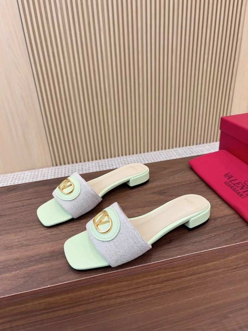 Vibrant Vxlxntino Slippers 230043