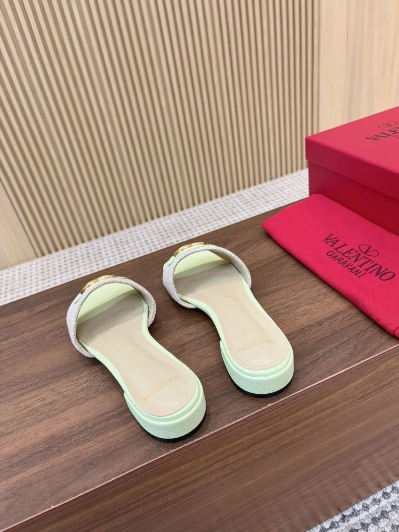 Vibrant Vxlxntino Slippers 230043