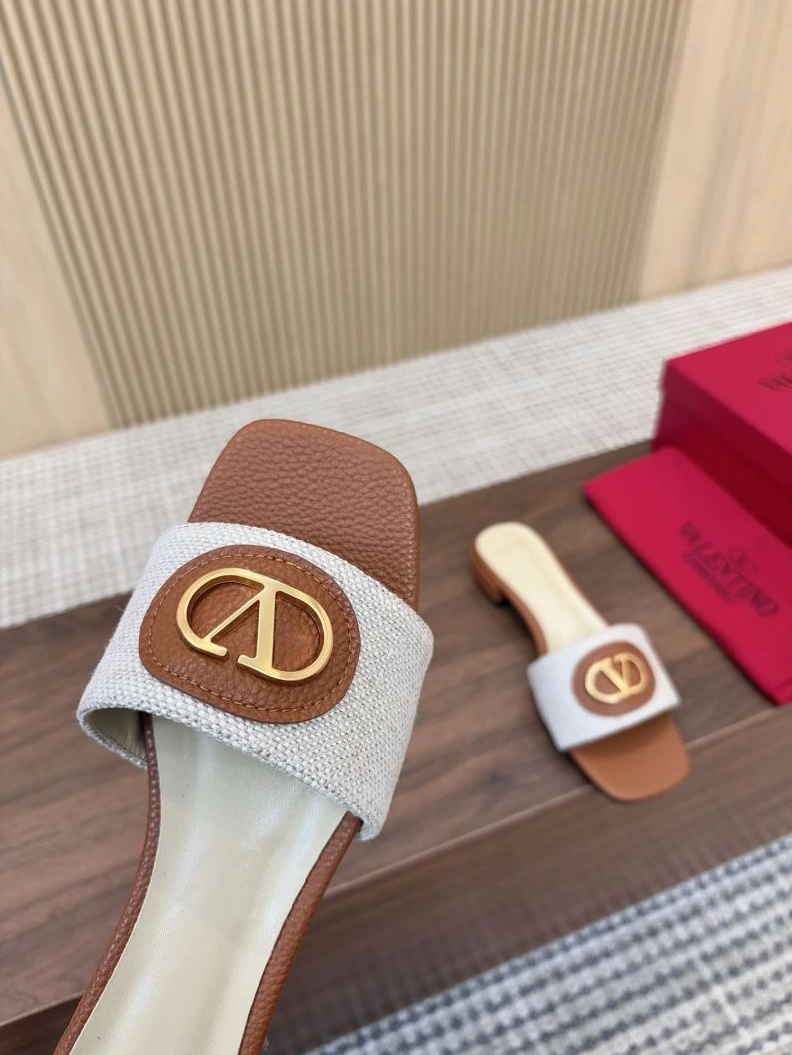 HighQuality Vxlxntino Slippers 230055