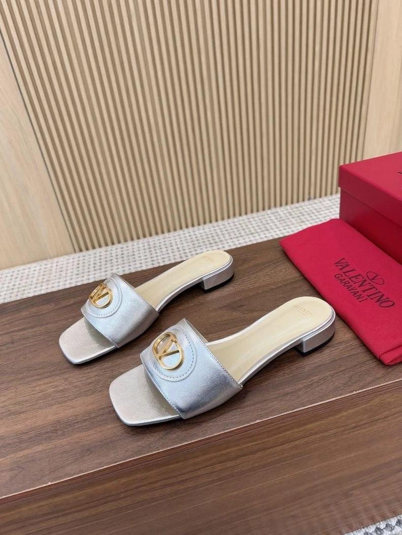 UrbanStyle Vxlxntino Slippers 230036