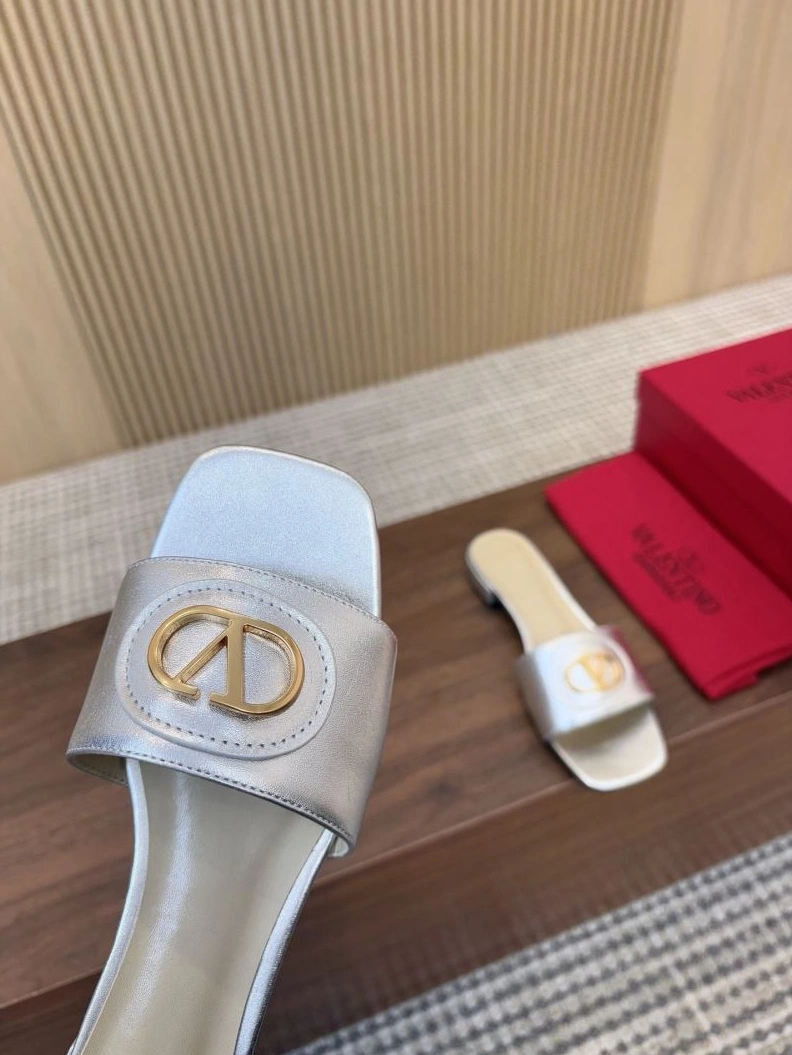 UrbanStyle Vxlxntino Slippers 230036