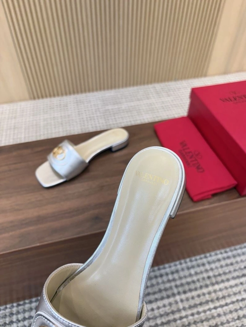 UrbanStyle Vxlxntino Slippers 230036