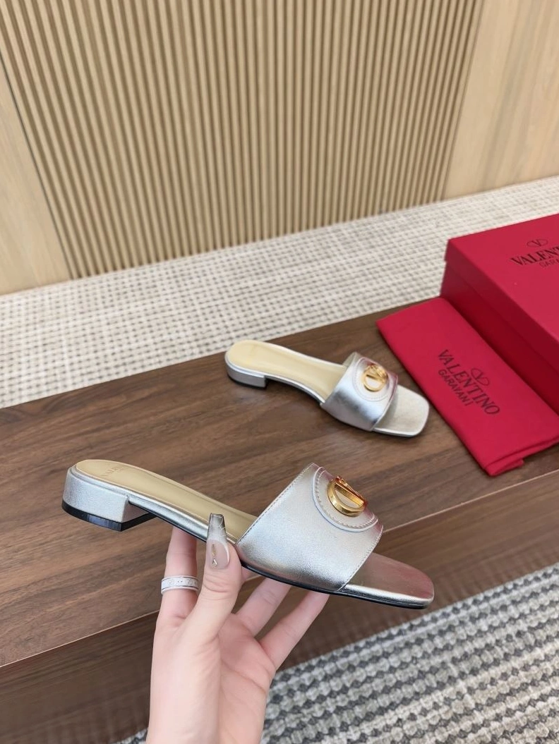 UrbanStyle Vxlxntino Slippers 230036