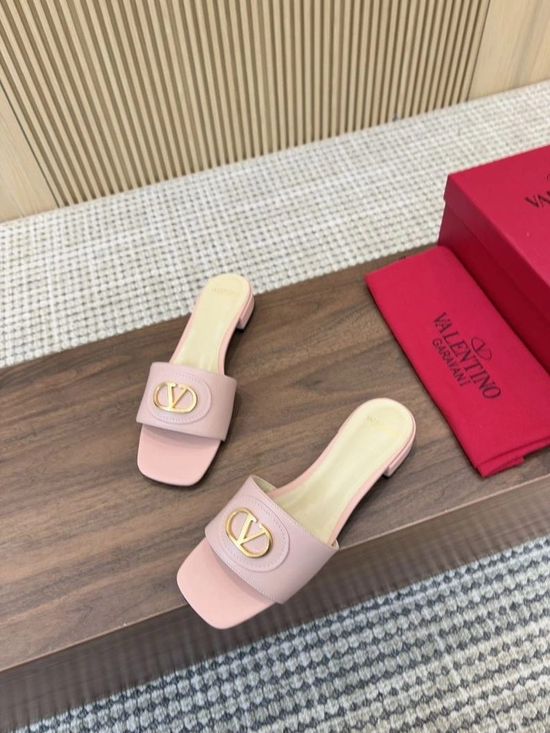 GoodFit Vxlxntino Slippers 230035
