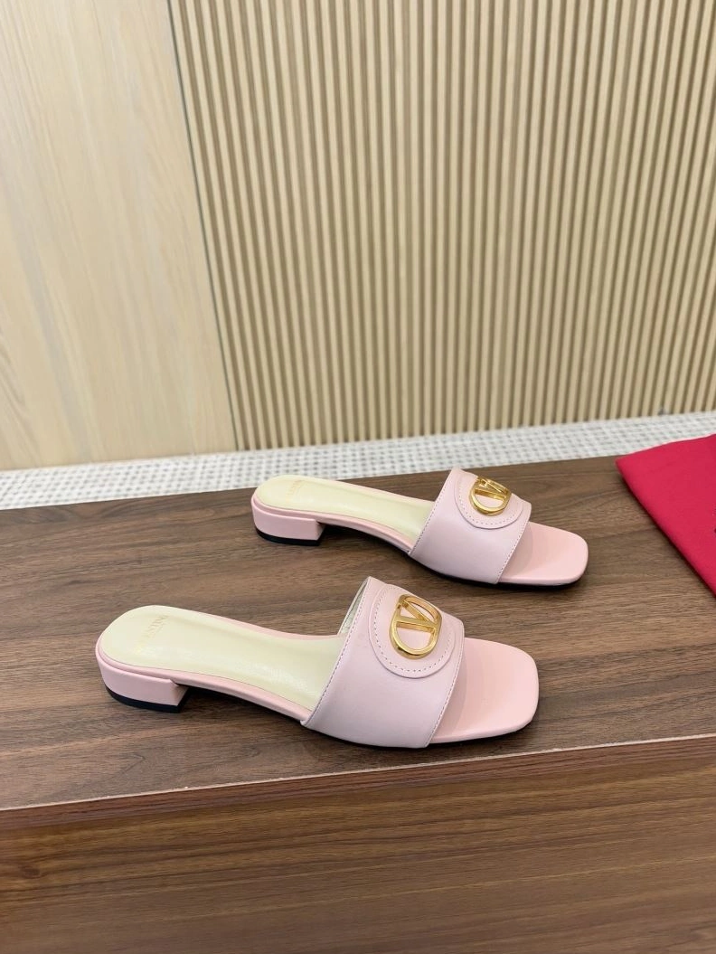 GoodFit Vxlxntino Slippers 230035