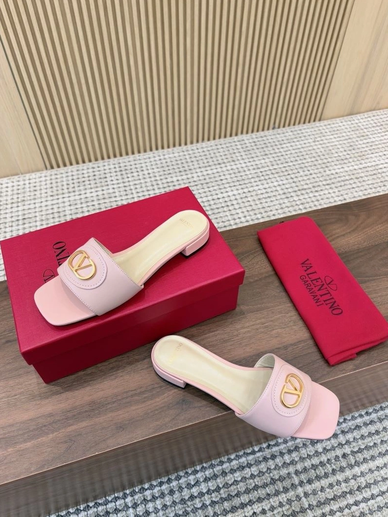 GoodFit Vxlxntino Slippers 230035