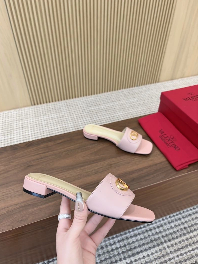 GoodFit Vxlxntino Slippers 230035
