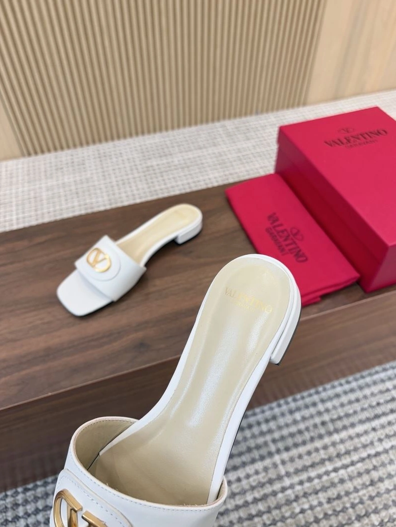 Classic Vxlxntino Slippers 230045