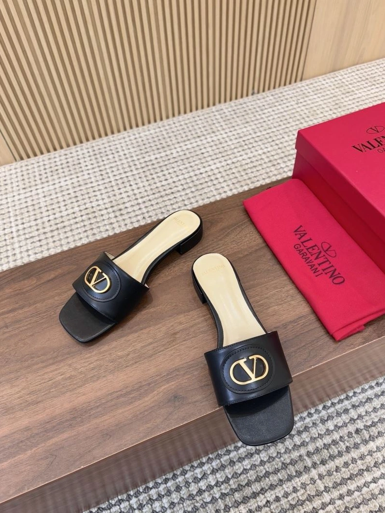 Reliable Vxlxntino Slippers 230049