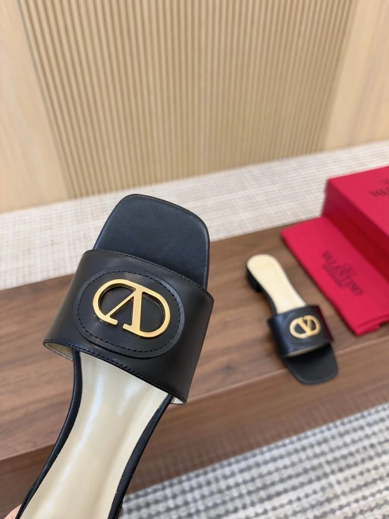 Reliable Vxlxntino Slippers 230049