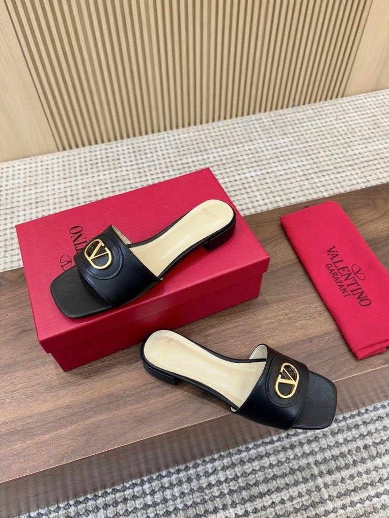 Reliable Vxlxntino Slippers 230049