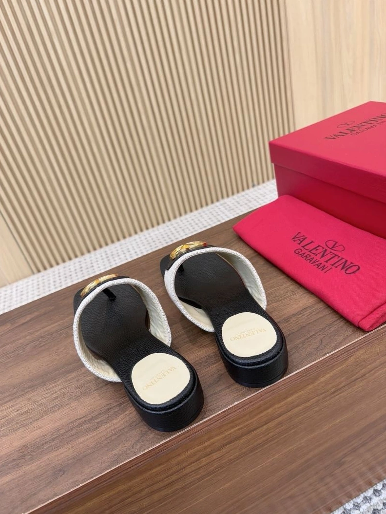 Soft Vxlxntino Slippers 230047