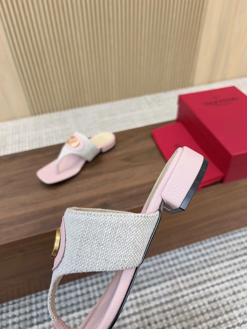 Practical Vxlxntino Slippers 230031