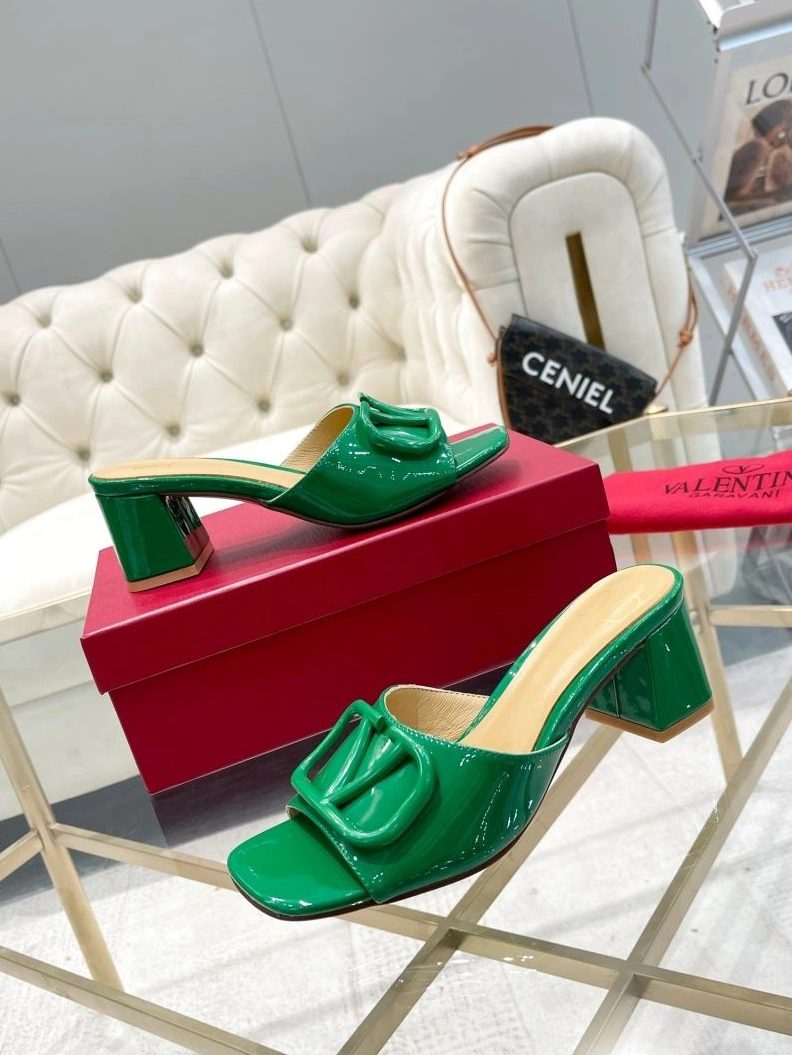 Reliable Vxlxntino Slippers 230015