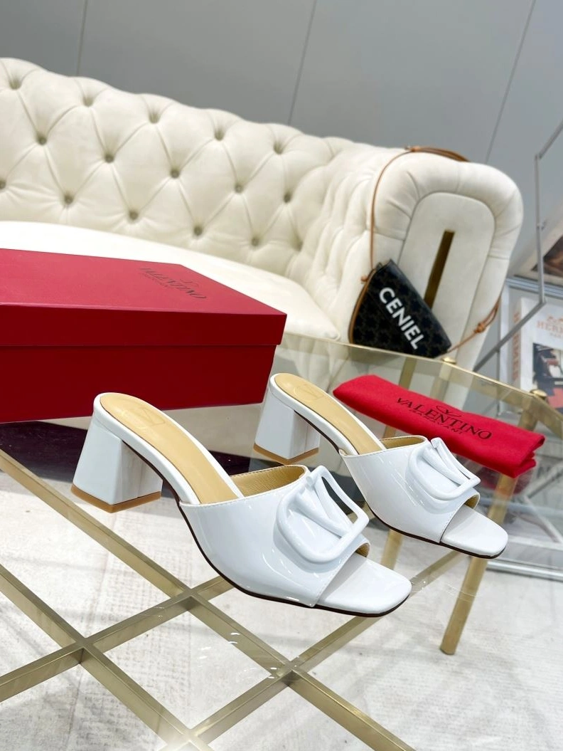 ModernLook Vxlxntino Slippers 230010