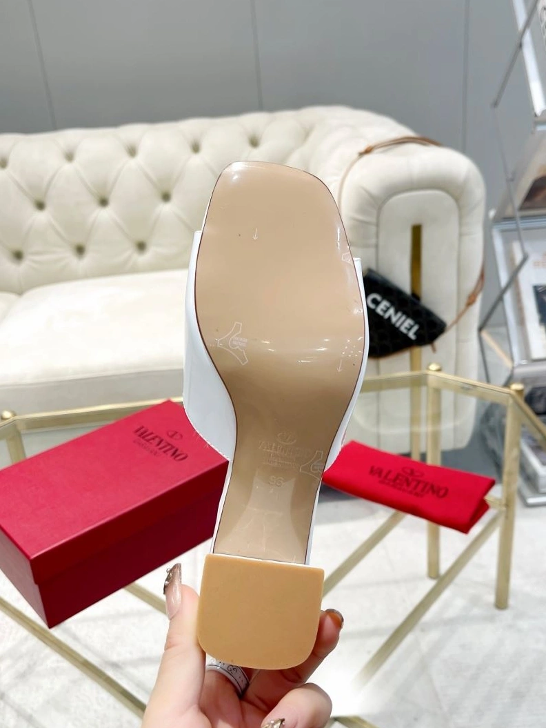 ModernLook Vxlxntino Slippers 230010