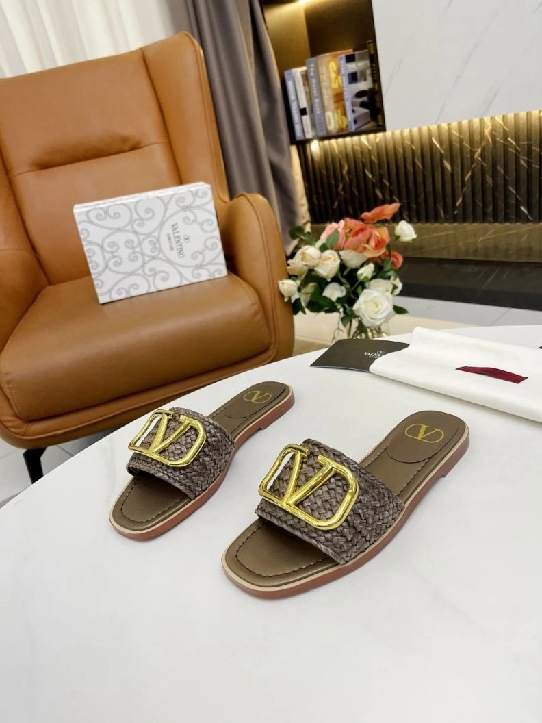Fashionable Vxlxntino Slippers 230013
